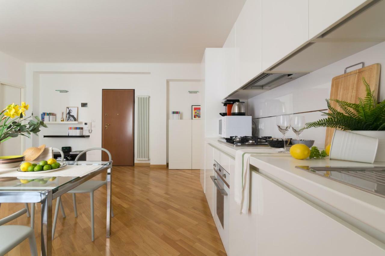 Апартаменты Housmart Nazario Sauro 15 Болонья Экстерьер фото